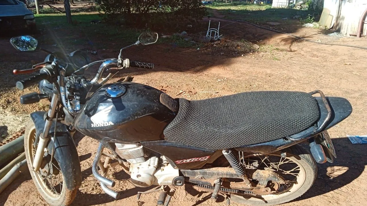 Vendo moto Honda titan 150