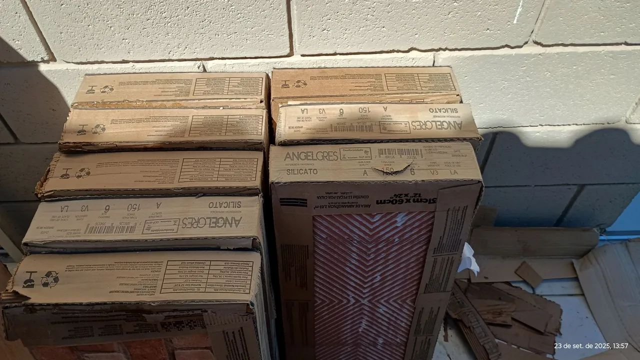 Vende se sete caixas de piso cerâmico  - Foto 2