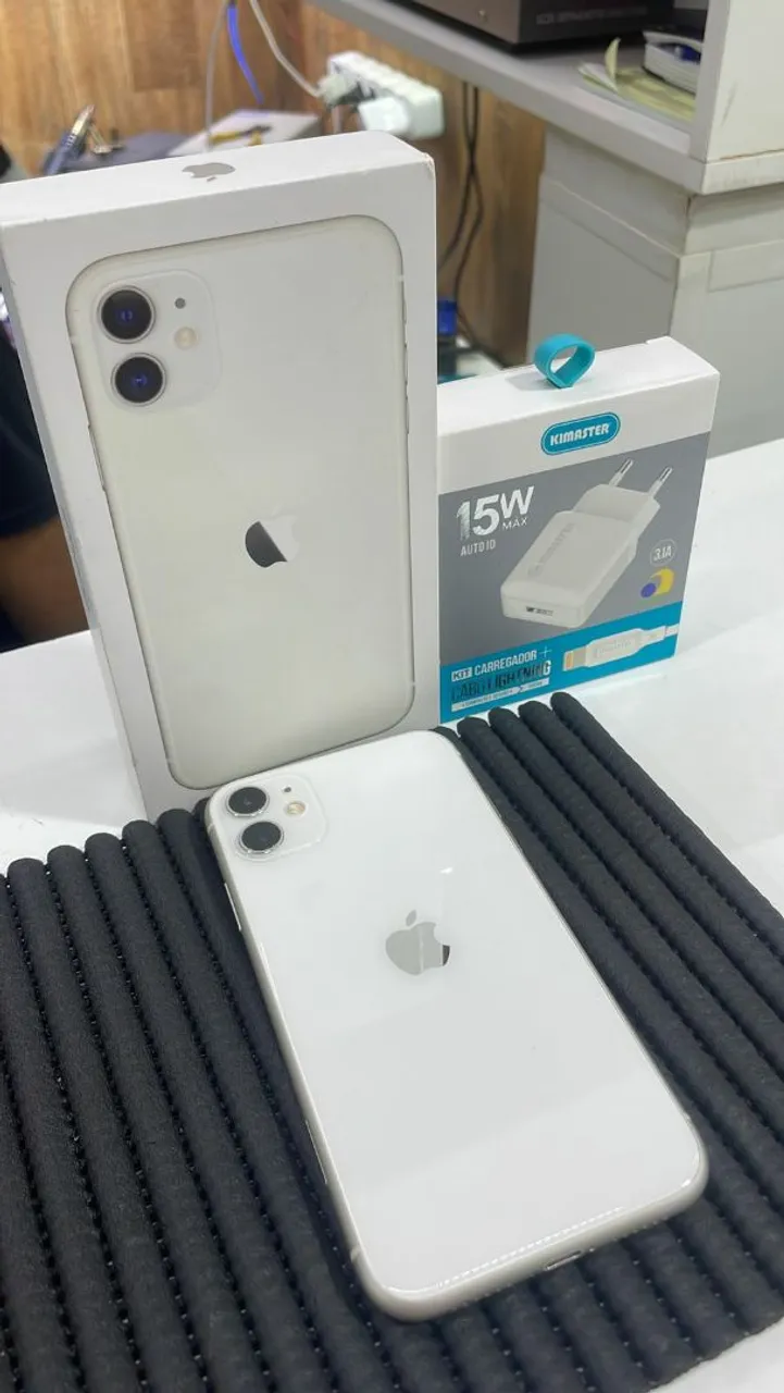 iPhone 11