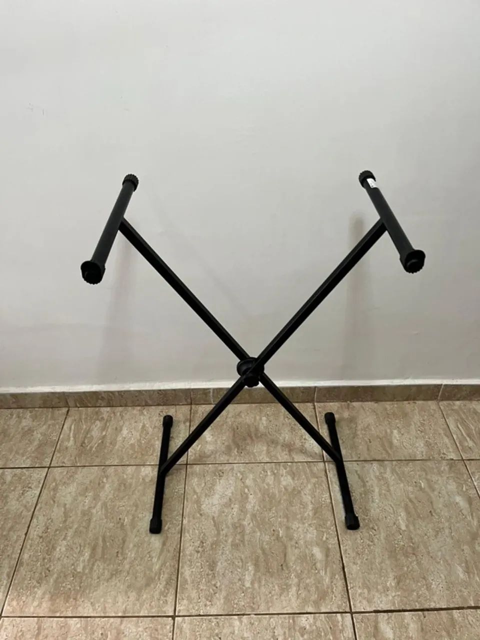 TECLADO ARRANJADOR YAMAHA PSR E373 NA CAIXA SEM USO + SUPORTE E CAPA DE PROTEÇÃO - Foto 3