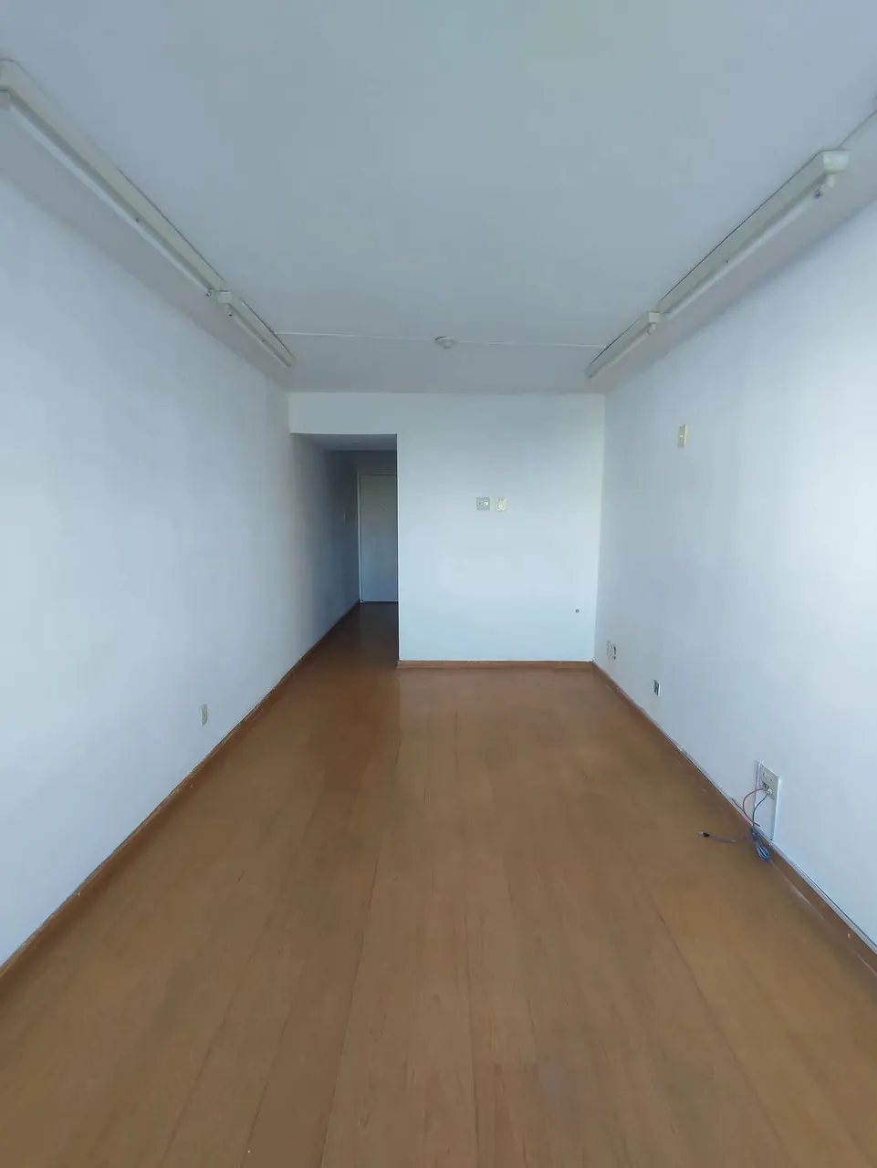 Centro comercial para aluguel com 31 metros quadrados em Vila Isabel - Rio de Janeiro - RJ