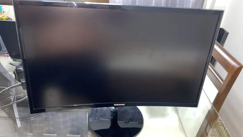 Monitor Curvo Samsung C24f390fh 23,5 Polegadas