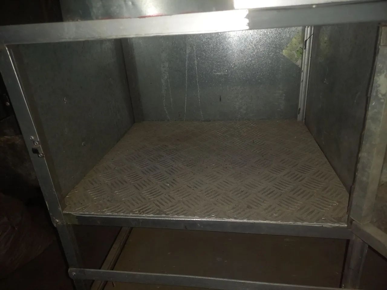 Venda de um bom carrinho de lanche com capacidade de obter na vitrine mais de 200 lanches. - Foto 2