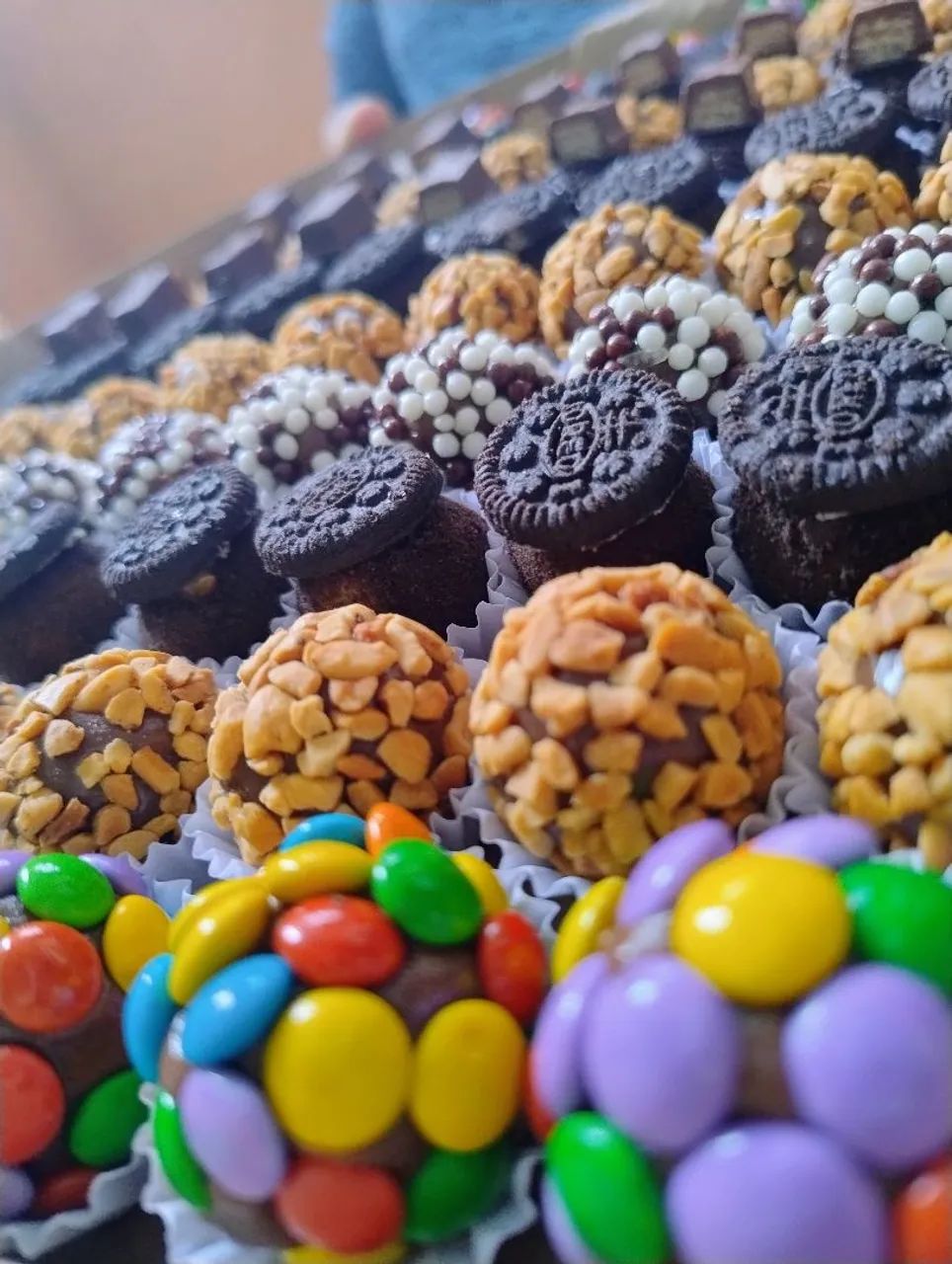  Brigadeiros Gourmet e Tradicional  - Foto 3