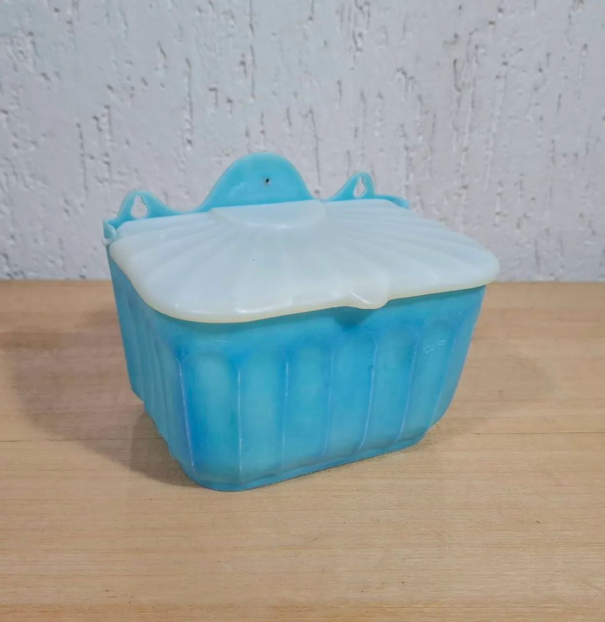 Antigo saleiro para cozinha anos 70