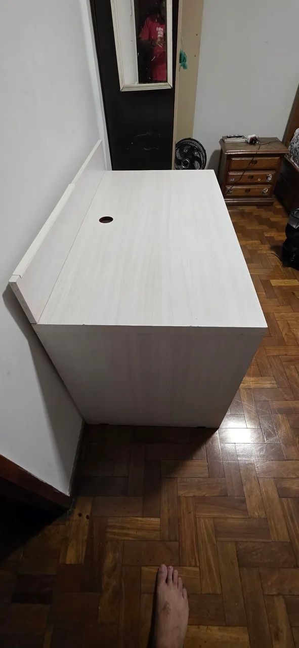 Mesa de escritório65049944163074122
