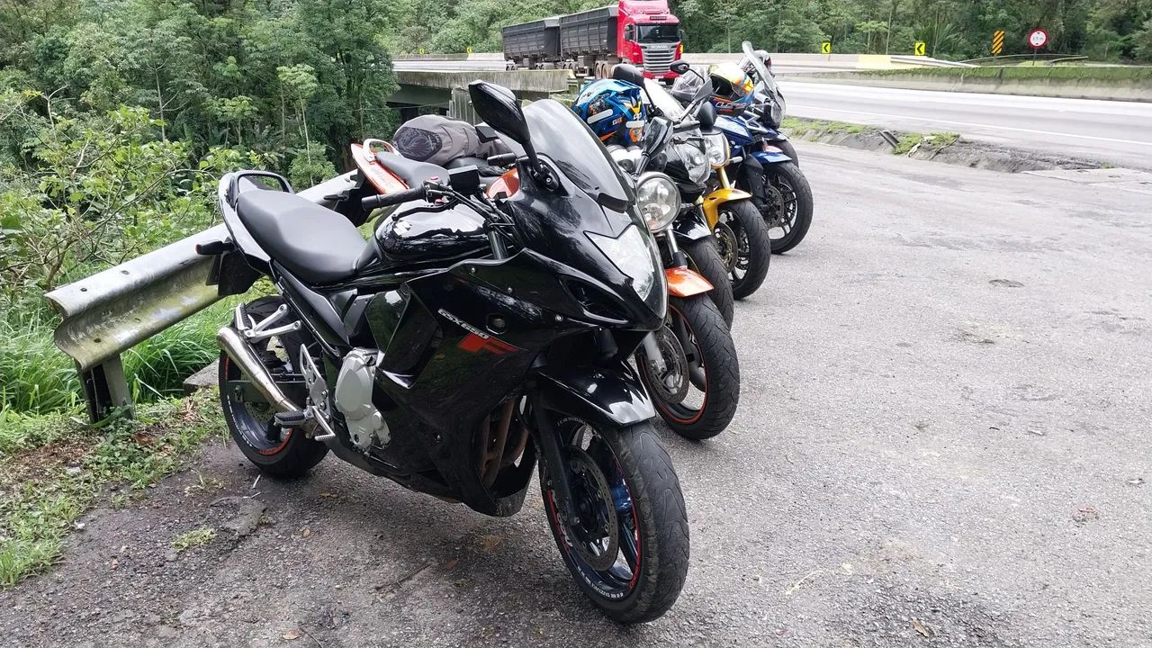 Vendo Suzuki GSX 650F - Foto 2