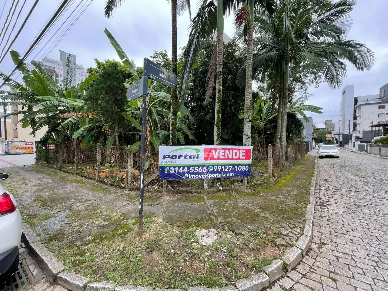 Terreno Bairro da Velha próximo Villa Germânica 330 m² frente 13,25m fundo 15,00m laterais
