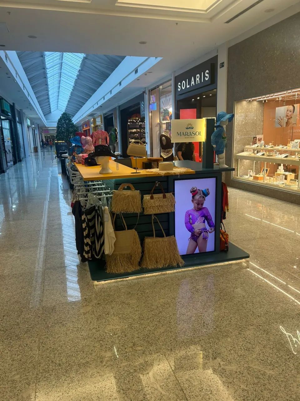 Quiosque novo a venda 