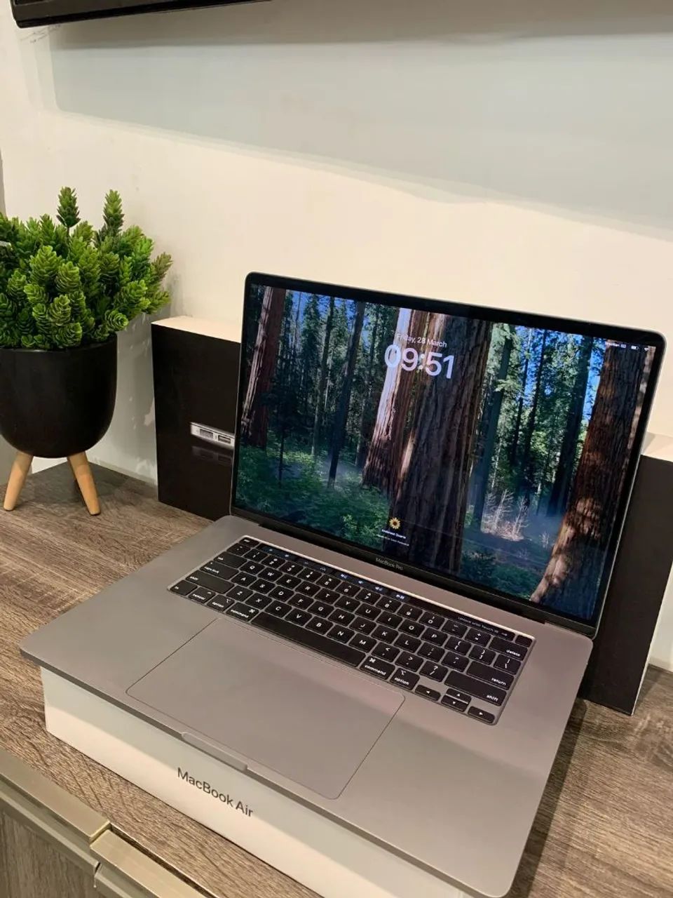 MacBook Pro 16 polegadas - Seminovo - 2019