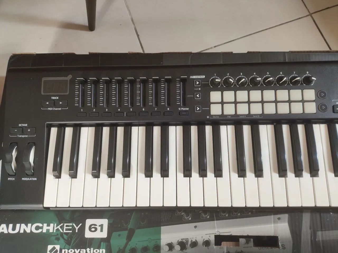 NOVATION LAUNCHKEY 61 MK2 - Instrumentos musicais - Vila Bremen