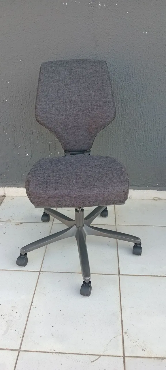 Cadeira de Escritório Giroflex
