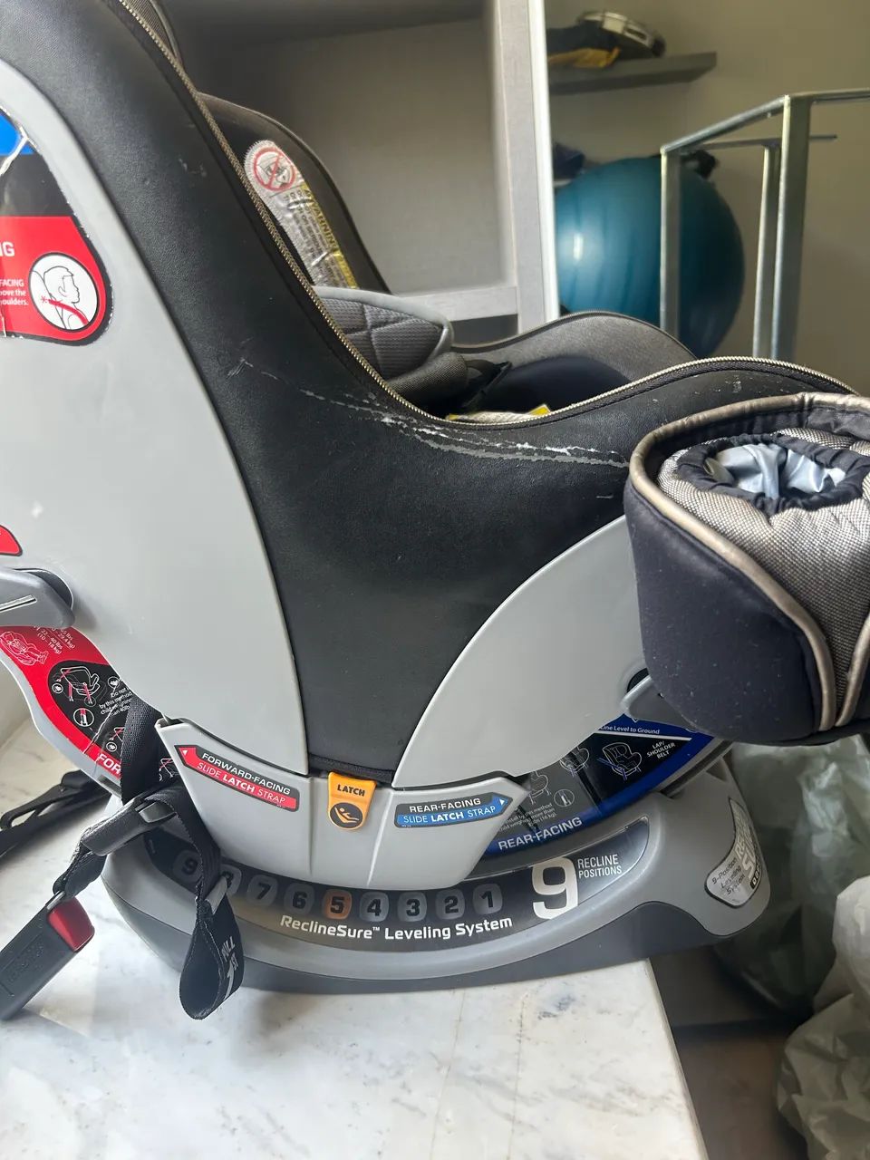 Cadeira infantil auto Chicco Nextfit zip de 2-30kg - Foto 3