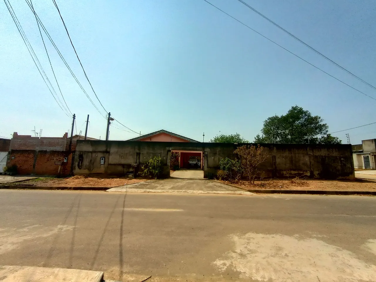 Casa a venda ótima localidade próximo escolas faculdade próximo ao centro 