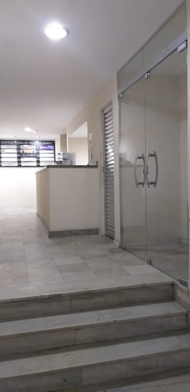 Sala comercial no centro de Nova Iguaçú