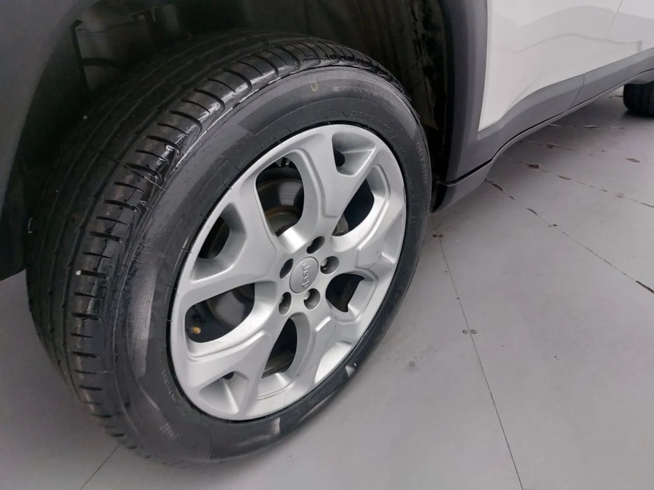 Jeep Compass LONGITUDE 2.0 4x2 Flex 16V Aut., foto 14 de 18