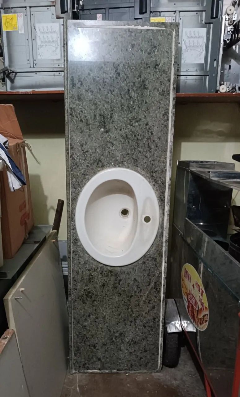 Black Friday - Pia de granito com cuba Roca