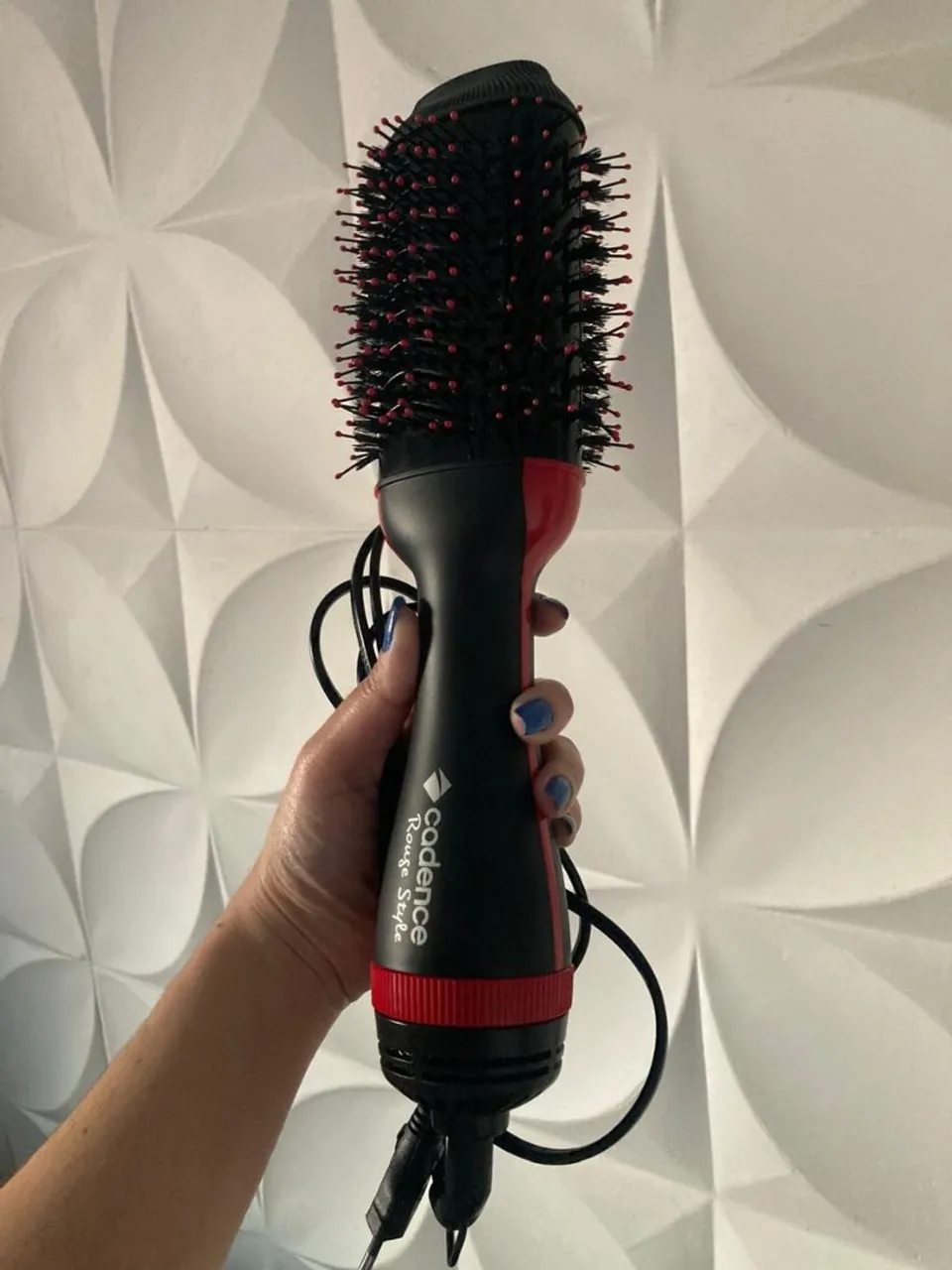 Escova Secadora Cadence Rouge Style