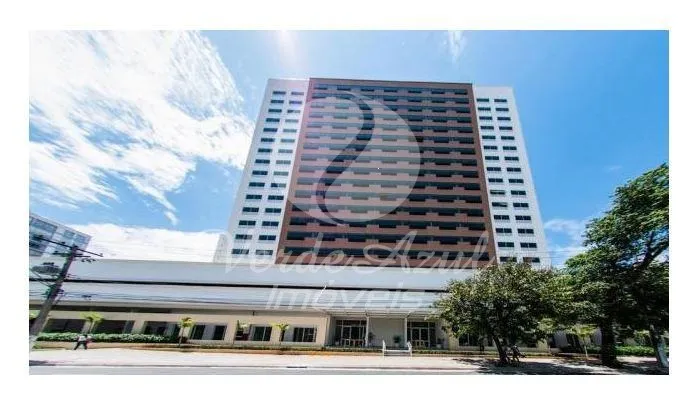 Duas Salas comerciais juntas com duas vagas no Easy Office em Campinas.