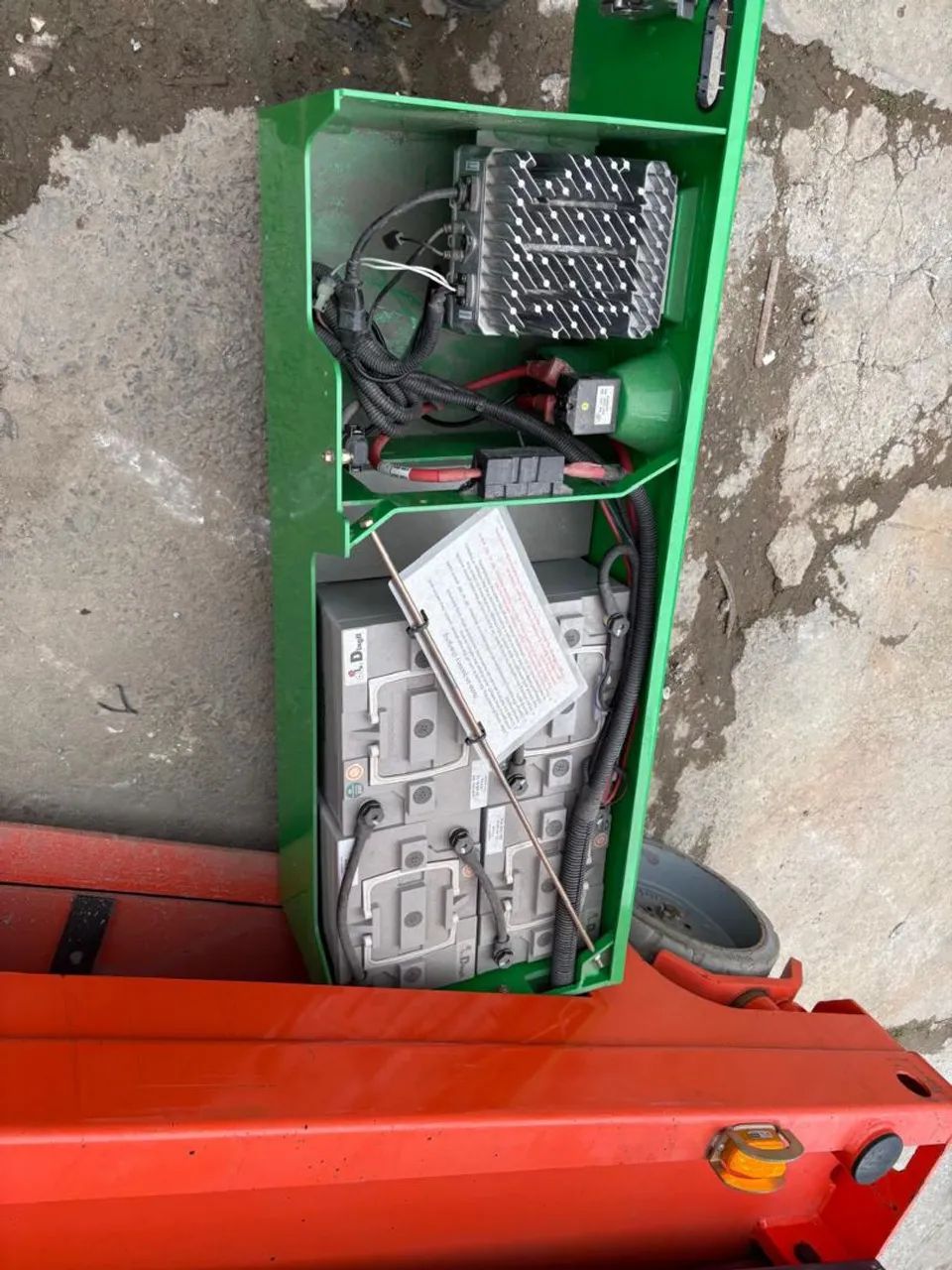 PLATAFORMA ELEV. TIPO TESOURA 12 MT. JCPT1212HA   - Foto 5