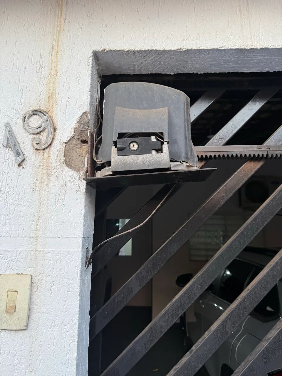 Portão de ferro e motor eletrônico  - Foto 2