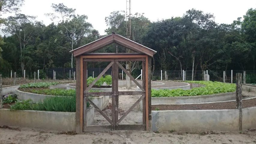 Chácara em Praia de Leste, Com Fundos para o Rio Guaraguaçu. - Foto 13