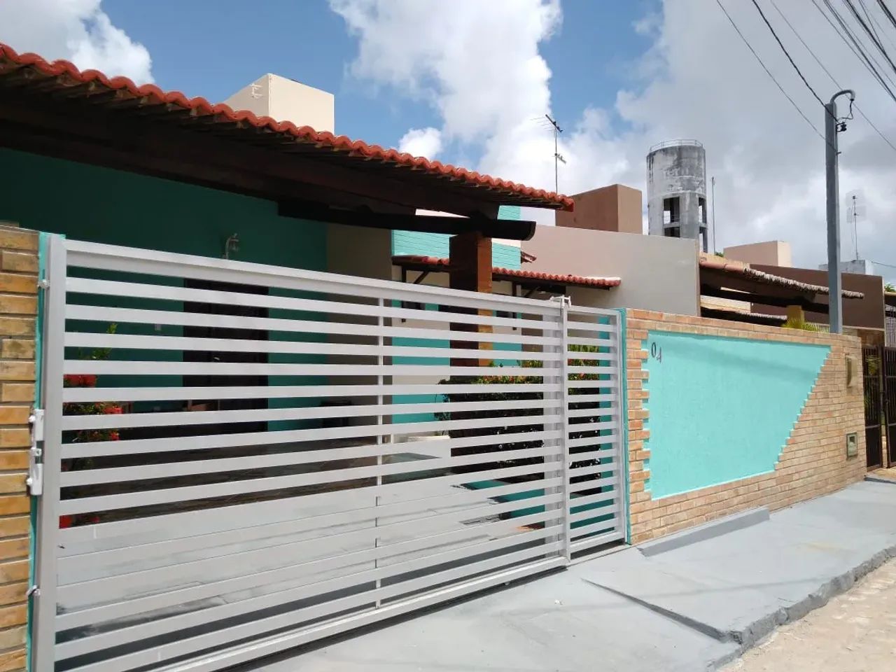 CASA DE CONDOMINIO-120m2- Aluguel  R$ 4.500,00 Av.Petra Kelly - Nova Parnamirim - Parnamir