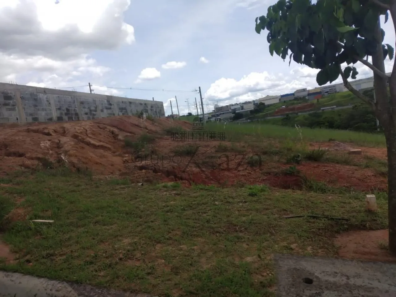 Terreno Condomínio - Jacareí - Condomínio Vivva Residencial Clube - 250m² - Estuda Permuta