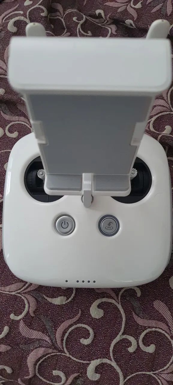 Drone DJI Phanton 4, Funcionado tudo, a bateria não recebe carga. - Foto 5