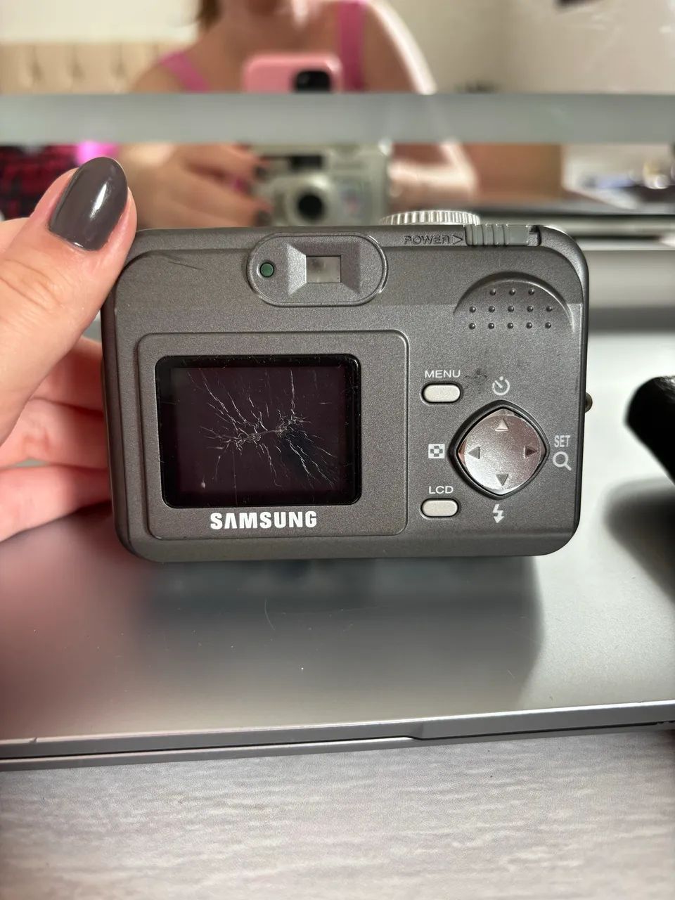 Câmera digital funcionando 64318752238850124