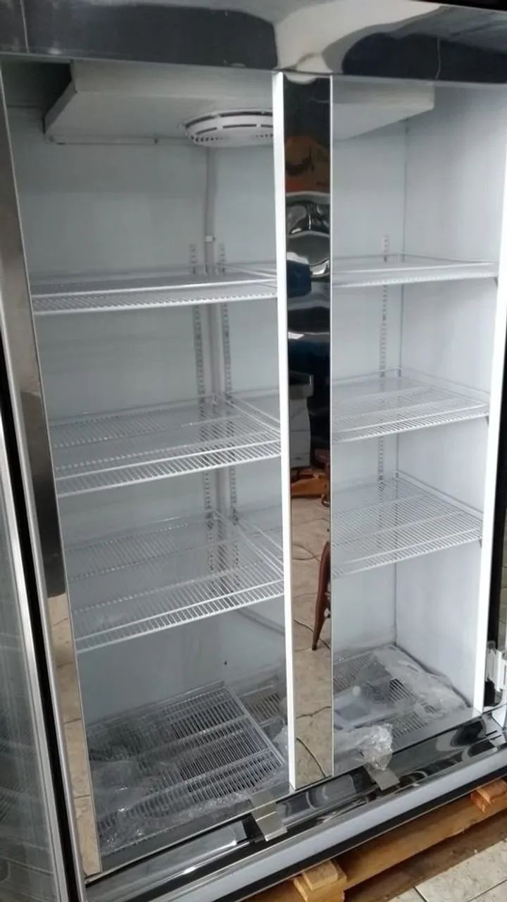 Geladeira Expositora 220v 2 portas de vidro -Novo - Foto 2