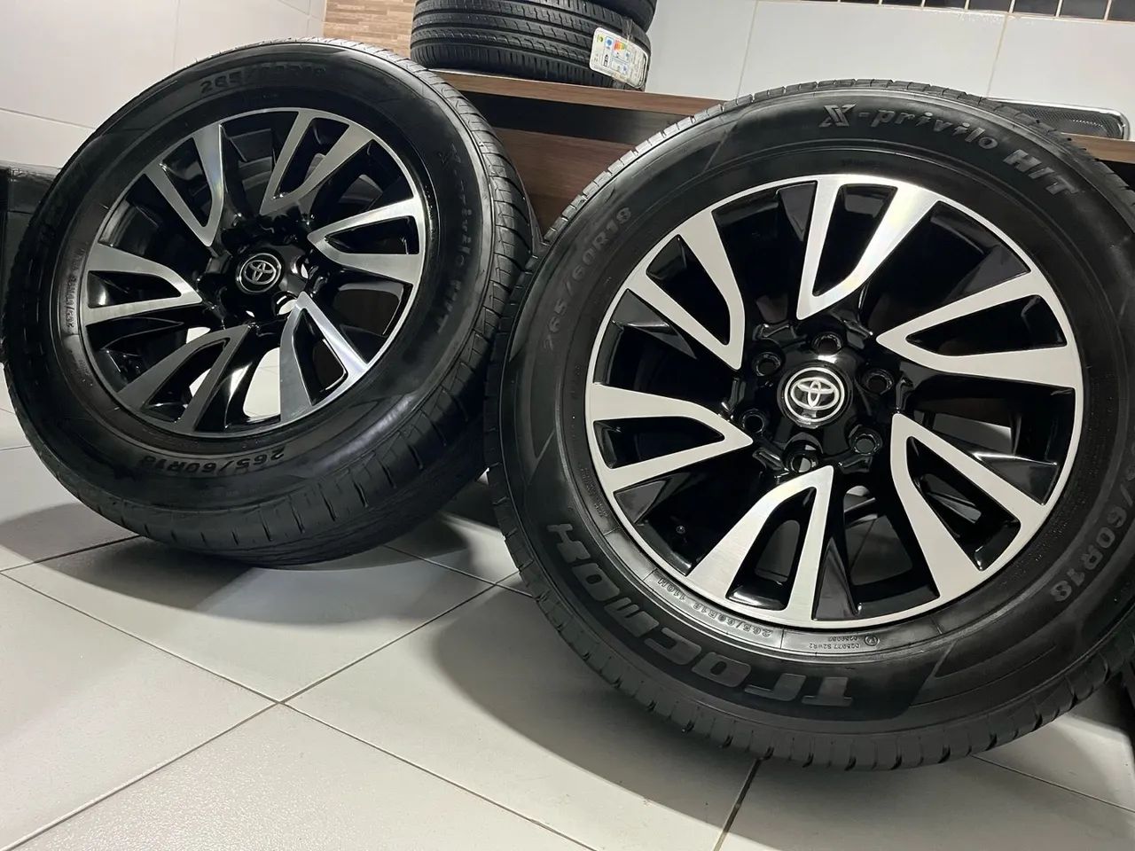 Rodas Toyota Hilux  Aro 18 + Pneus  - Foto 4