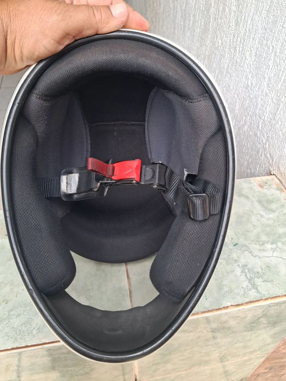 Vendo capacete,  um branco e um azul ,número 60, 