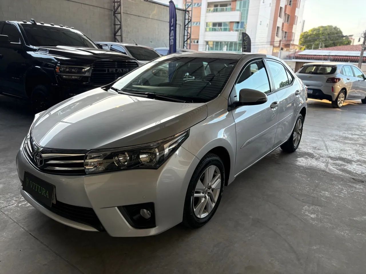 Corolla GLi Upper 1.8 Flex 2017 Automático 