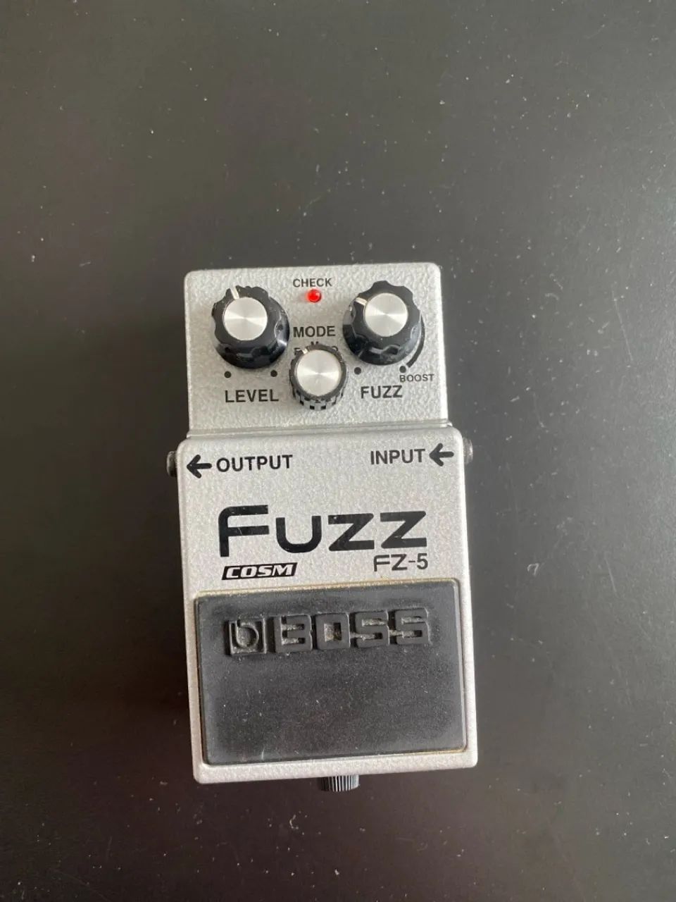 Pedal de fuzz boss FZ-5