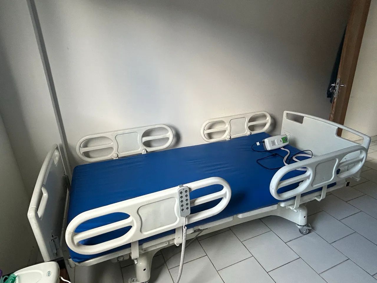 Cama hospitalar  - Foto 3