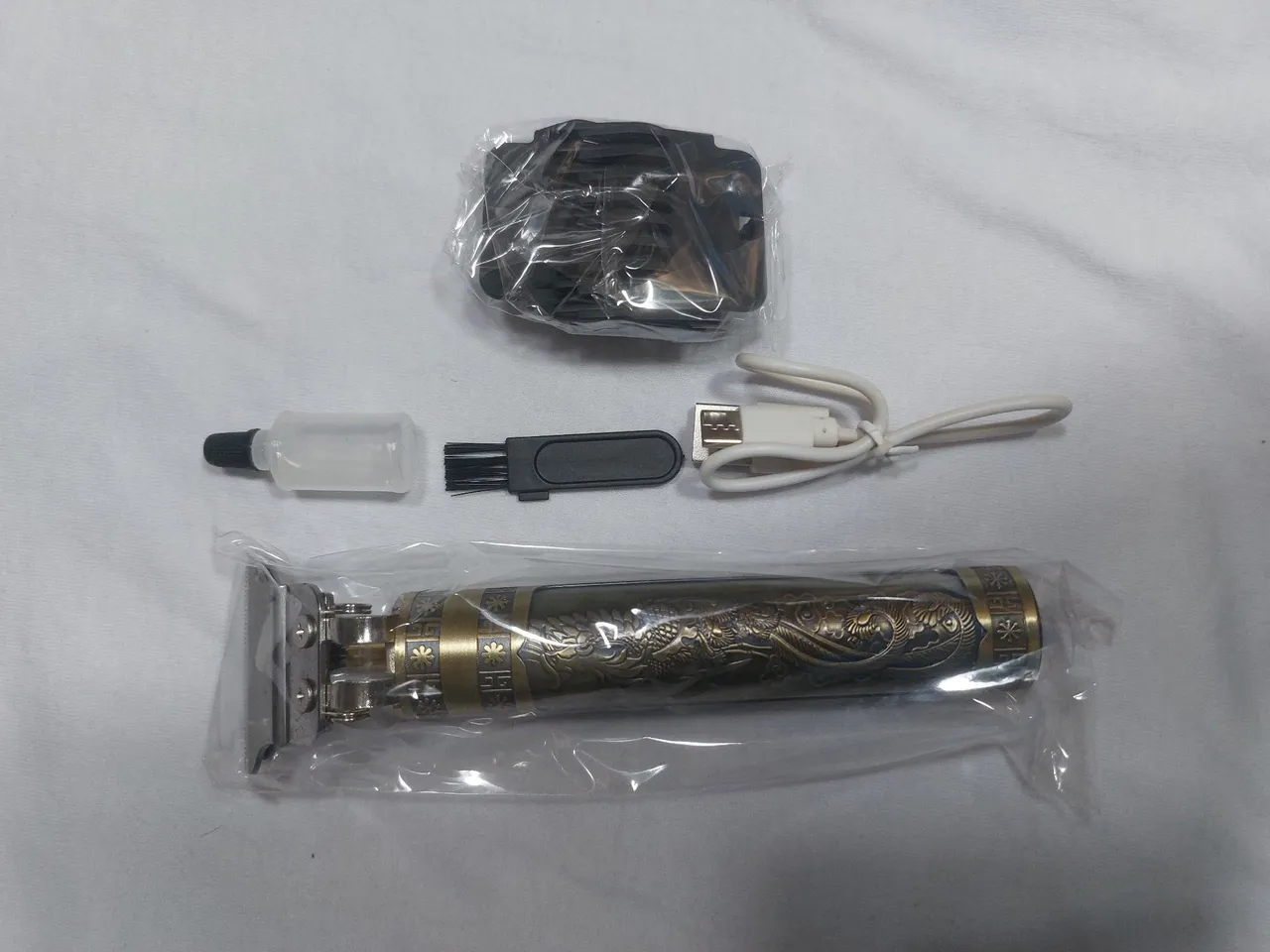 maquina de corta cabelo ou aparador de barba