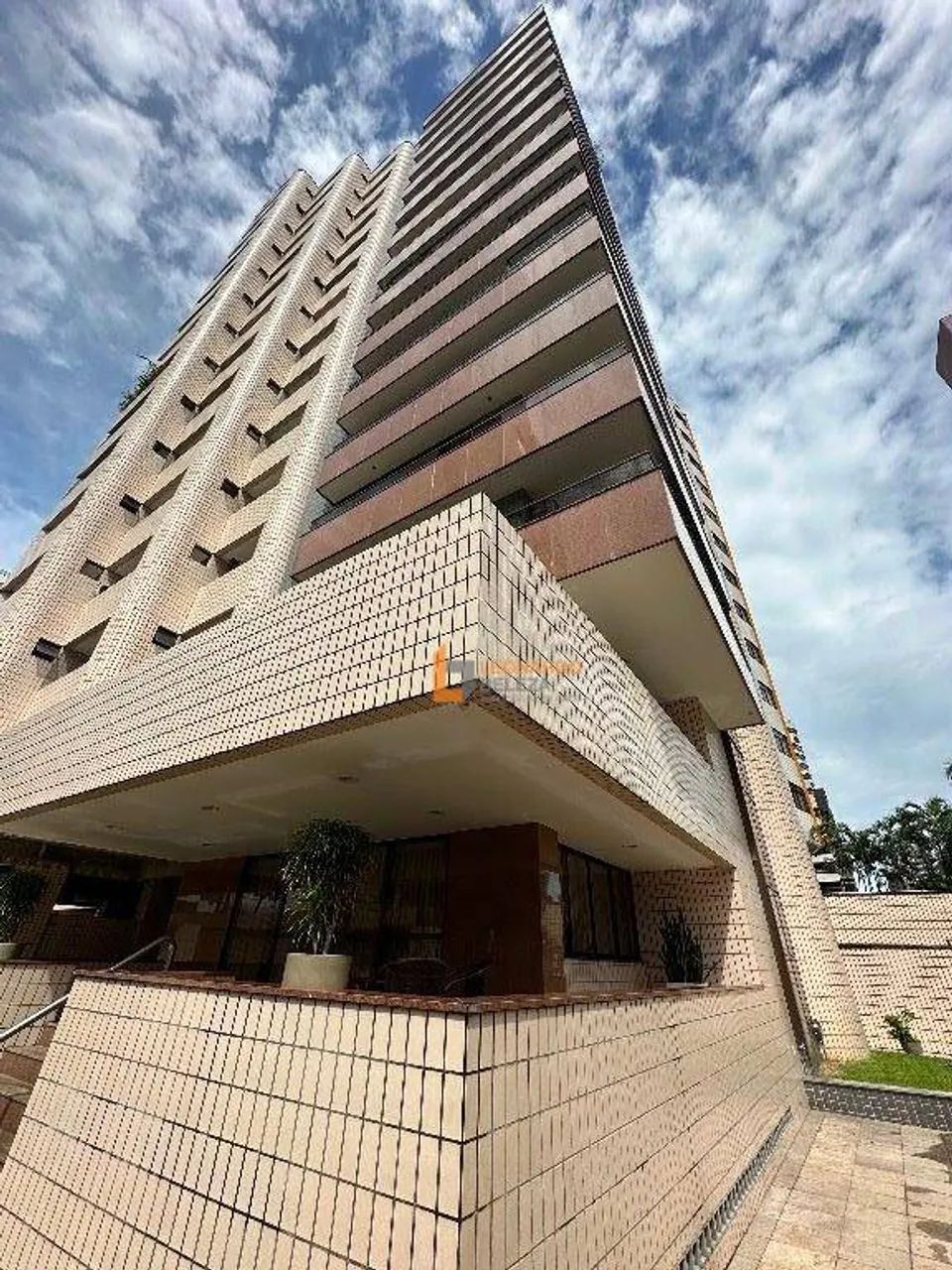 Apartamento com 3 dormitórios à venda, 220 m² por R$ 1.190.000,00 - Meireles - Fortaleza/C