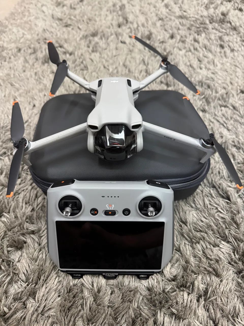 Drone Mini 3 DJI controle com tela 