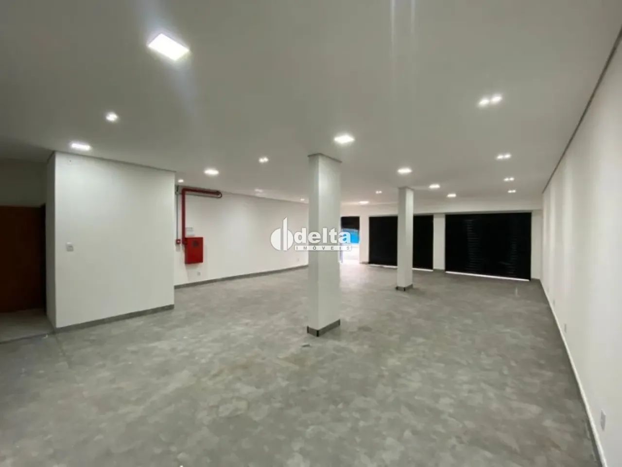 Loja disponível para locação no bairro Nossa Senhora Aparecida em Uberlândia-MG. 2