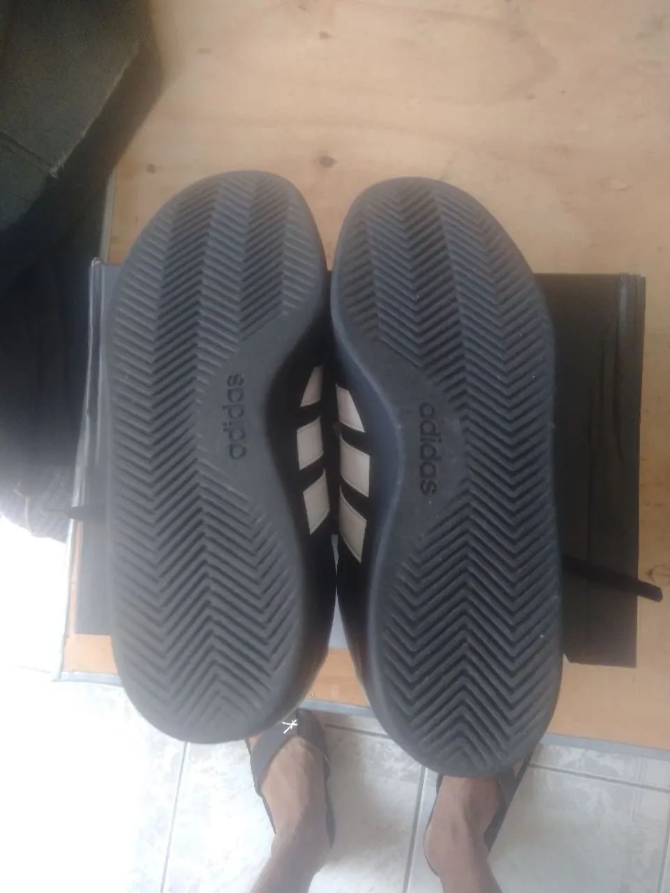 Tênis Adidas preto número 40 - Foto 2