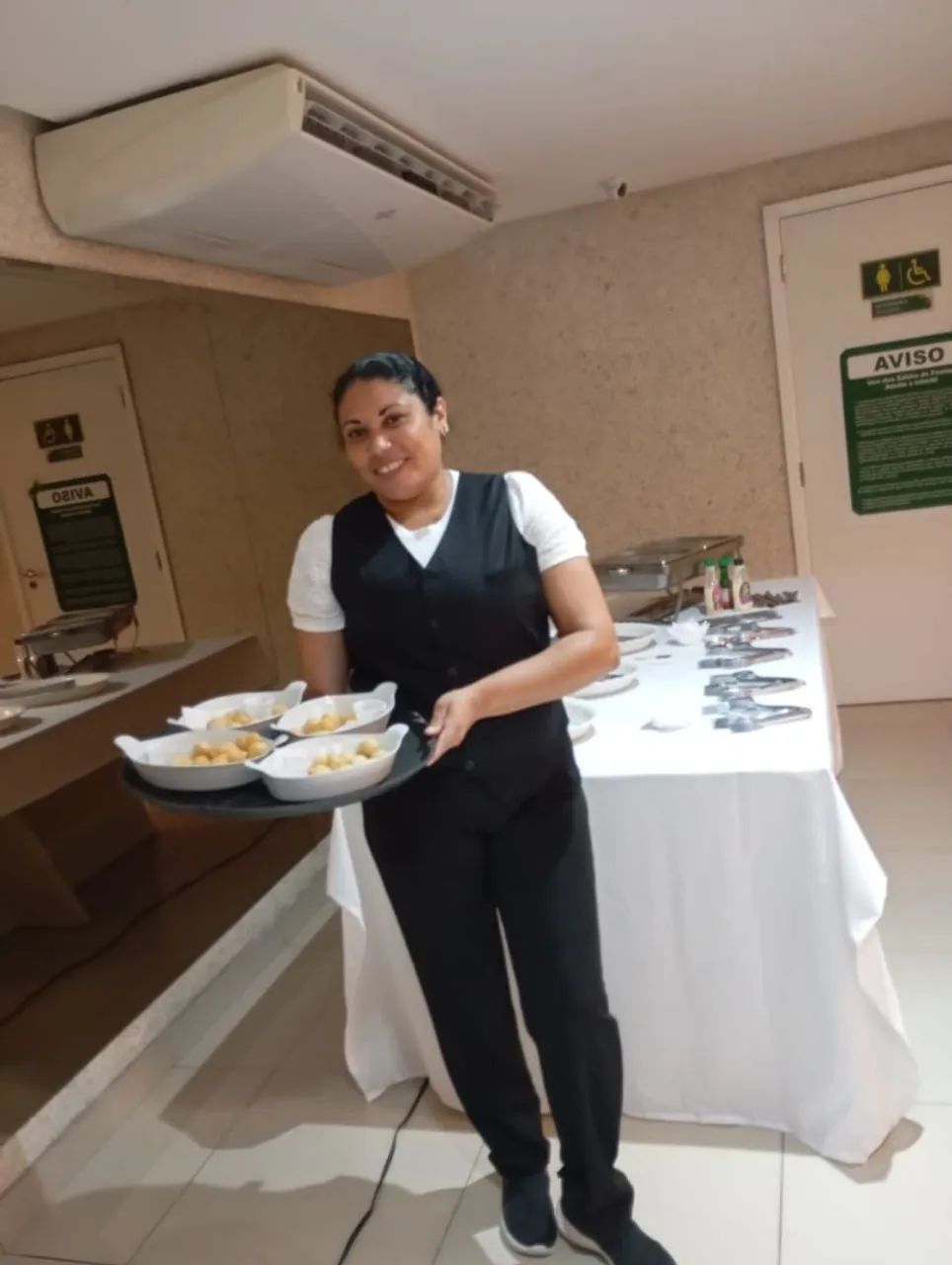 Sou Garçonete e Free lance  - Foto 2