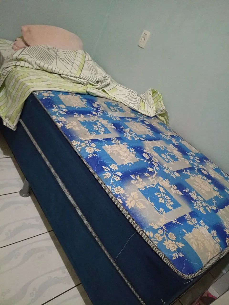 Cama de solteiro  valor 200 - Foto 2