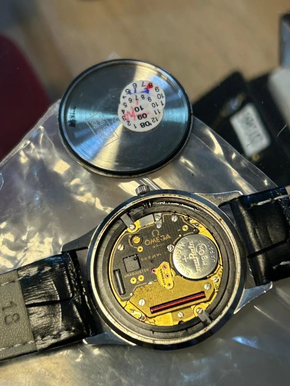 OMEGA SEAMASTER QUARTZ - ELEGÂNCIA SUÍÇA CLÁSSICA - Foto 5