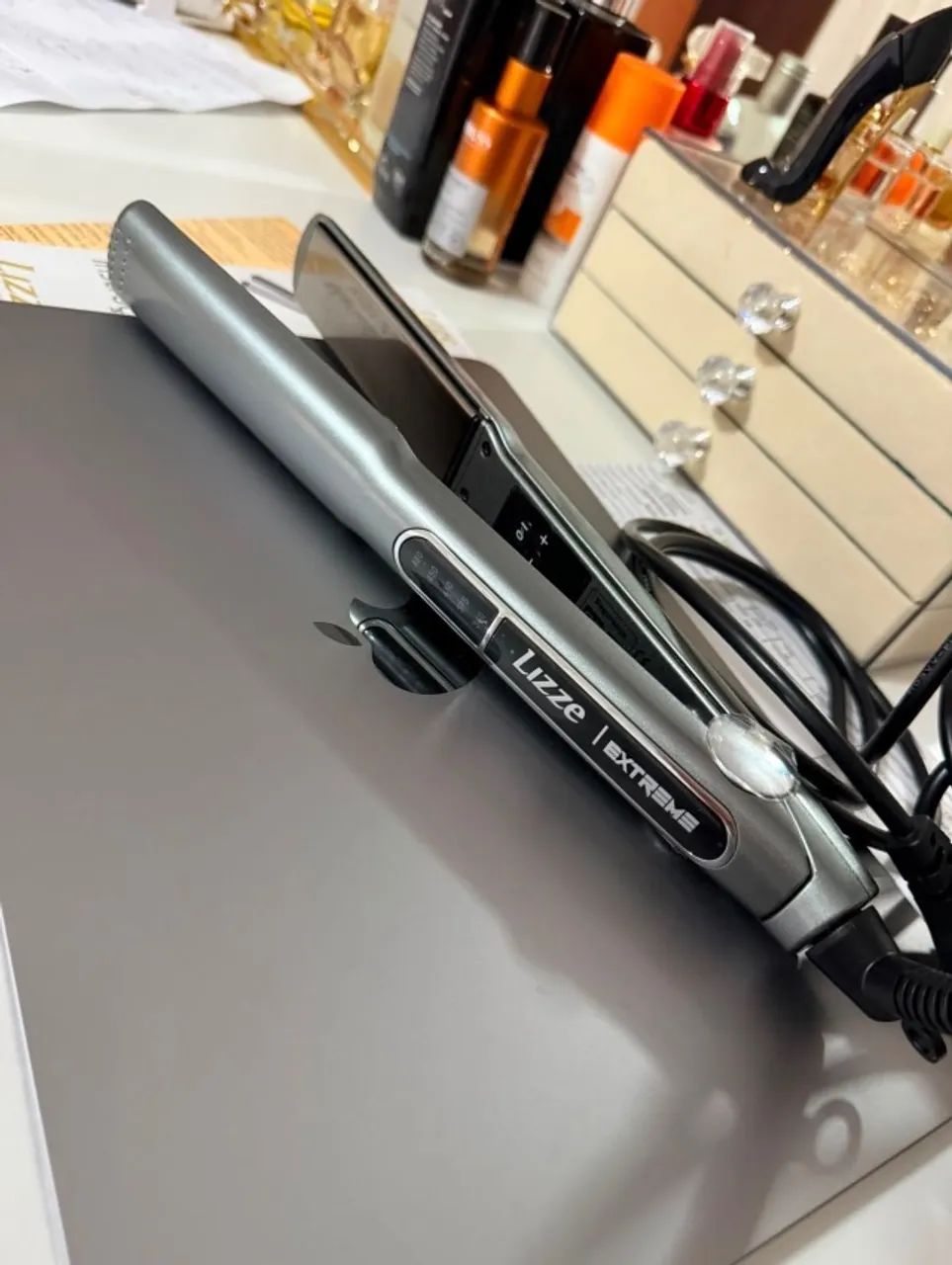 Prancha Lizze Extreme 220v com garantia.