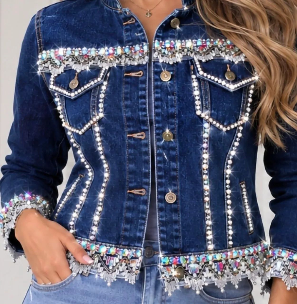Jaqueta jeans bordada feminina  - Foto 3