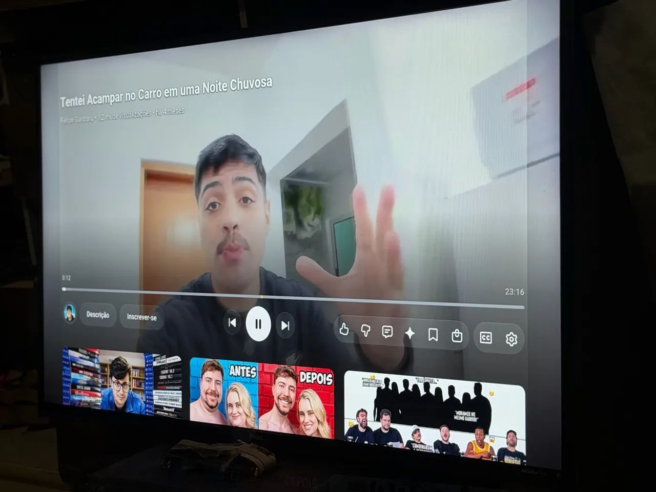 Tv smart 43 polegadas semi nova apenas pegar e usar  - Foto 5