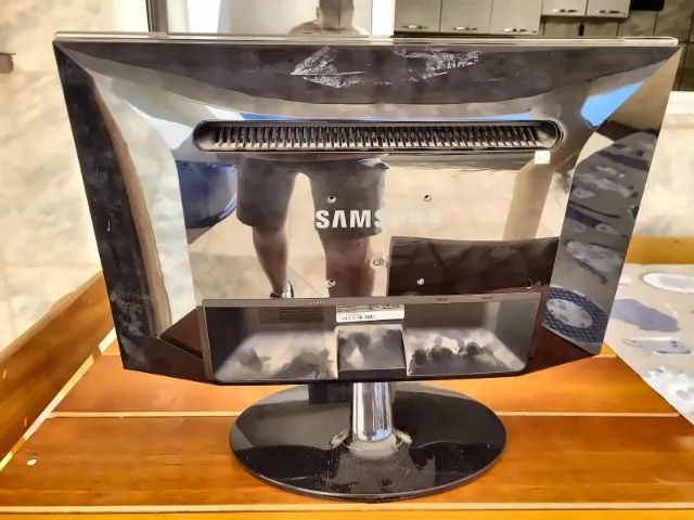 VENDO MONITOR SAMSUNG SYNCMASTER P2050 - COM DEFEITO   - Foto 4