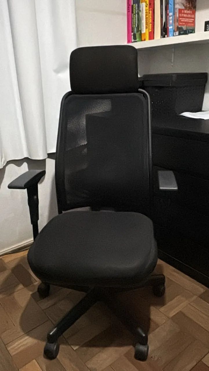 Cadeira Cavaletti em ótimo estado