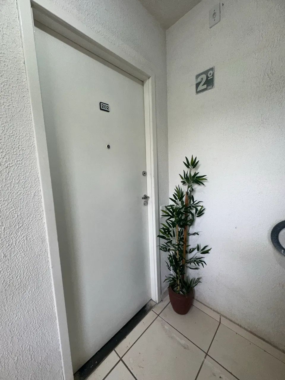 Apartamento auto padrão  - Foto 2